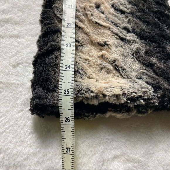 Band Of Gypsies Faux Fur Open Front Jacket Size Medium - Picture 11 of 11